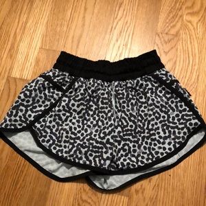Lulu lemon tracker shorts